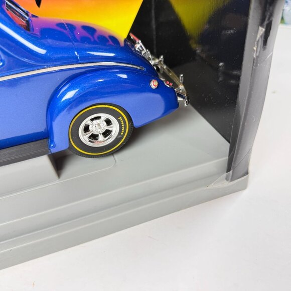 Ertl 1998 American Muscle 1:18 Scale 1940 Ford Street Rod Diecast Car Blue - Picture 7 of 9
